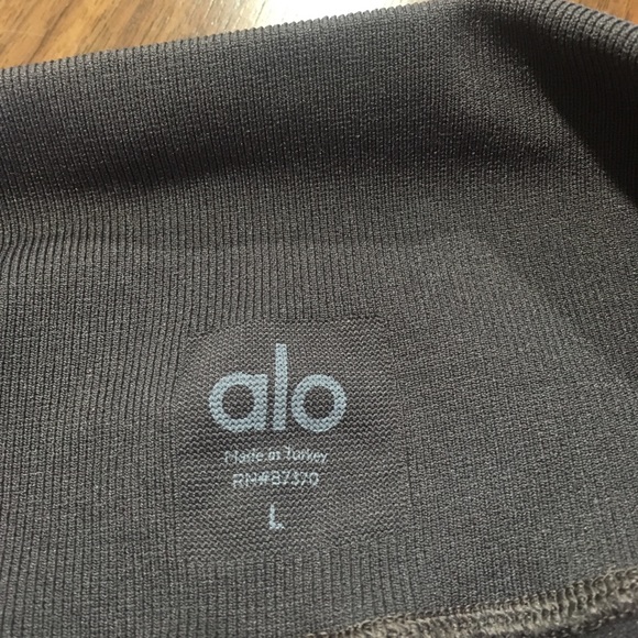 Alo Yoga Seamless Radiance Leggings - Picture 5 of 5